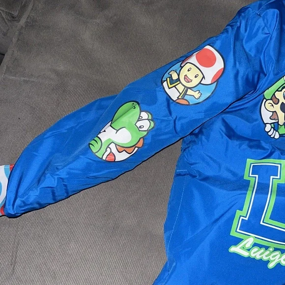 Super Mario Jacket - Picture 4 of 5